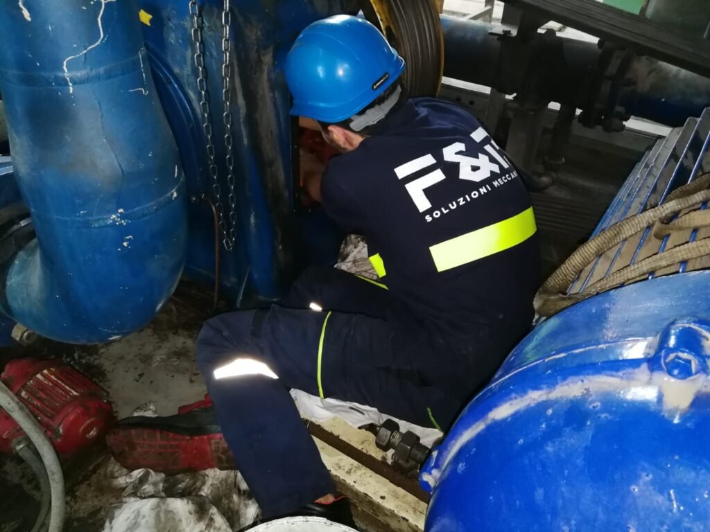 Tecnico F&B durante un intervento on-site